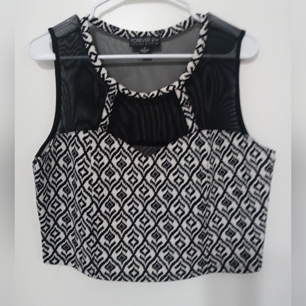 Forever 21+ Women's Mesh Floral Bodice style Sleeveless Pullover Crop top 1X